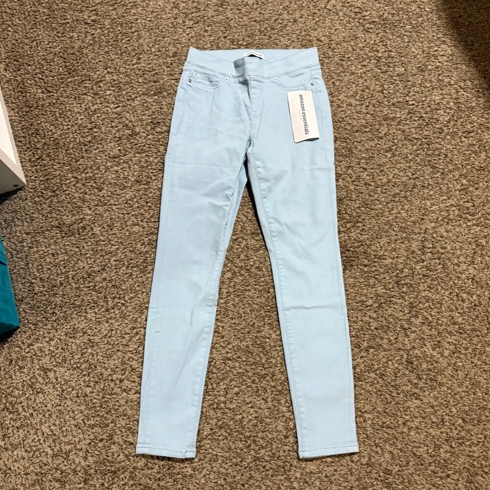 Amazon Essentials Women's Pull On Jegging Light Blue‎ Size 4 Regular